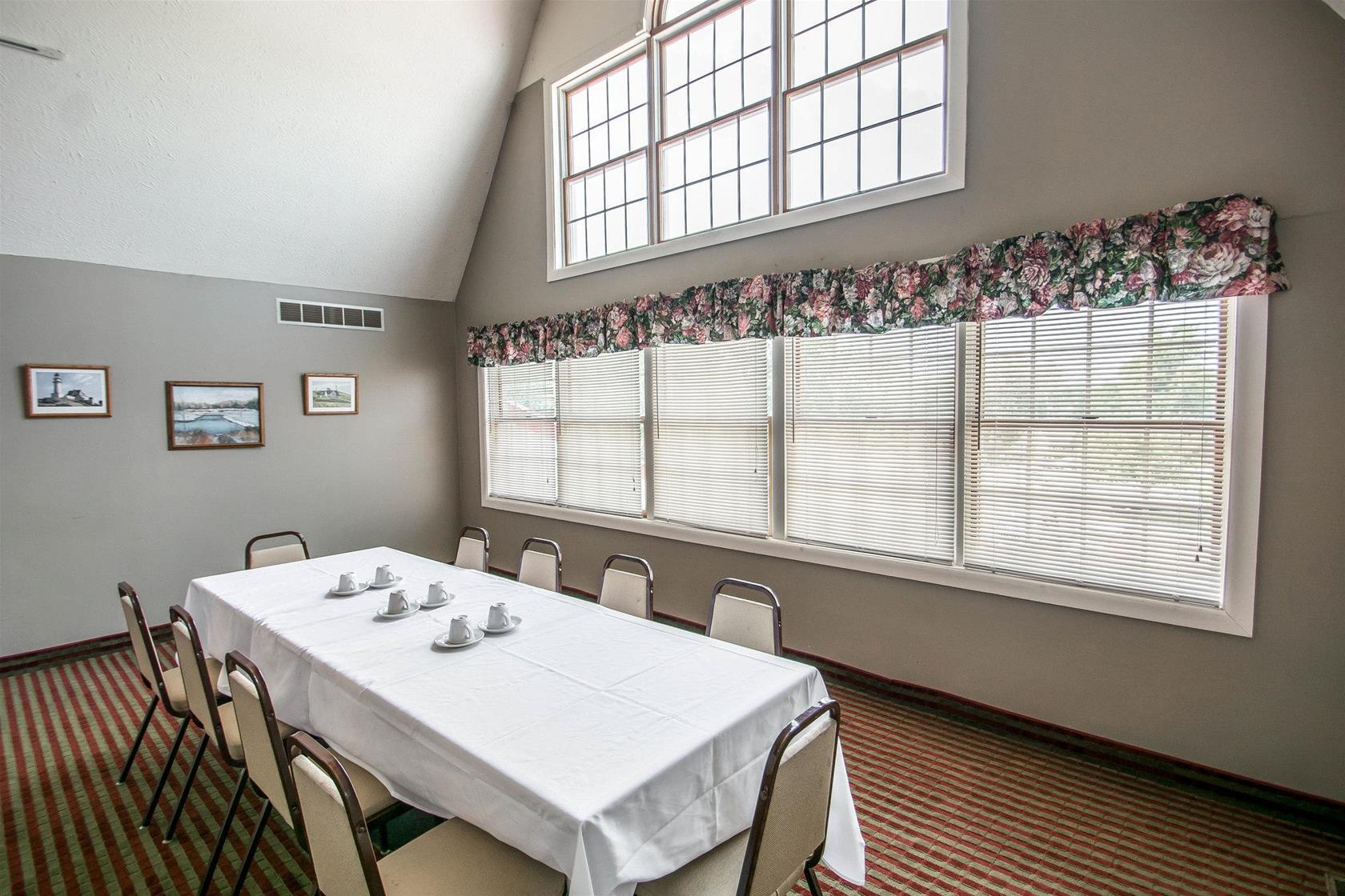 Rodeway Inn Lakeville Εξωτερικό φωτογραφία