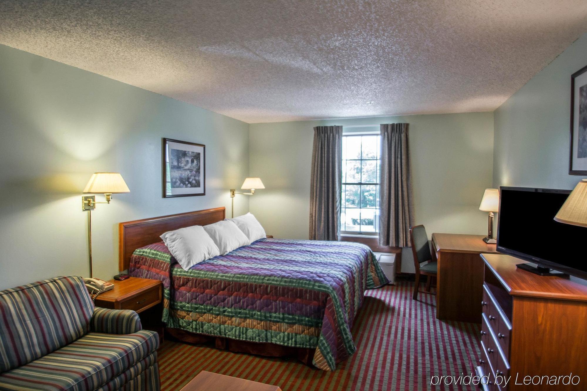Rodeway Inn Lakeville Εξωτερικό φωτογραφία